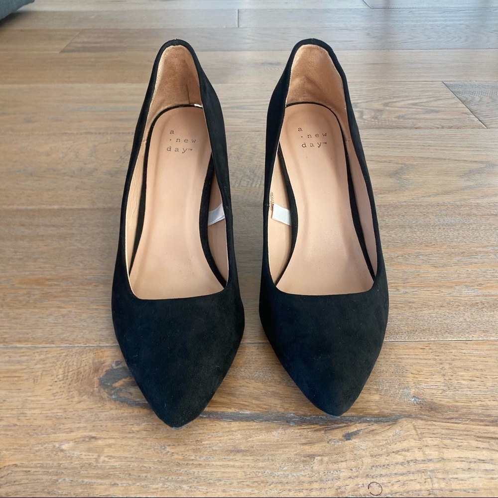 Black pointed heels